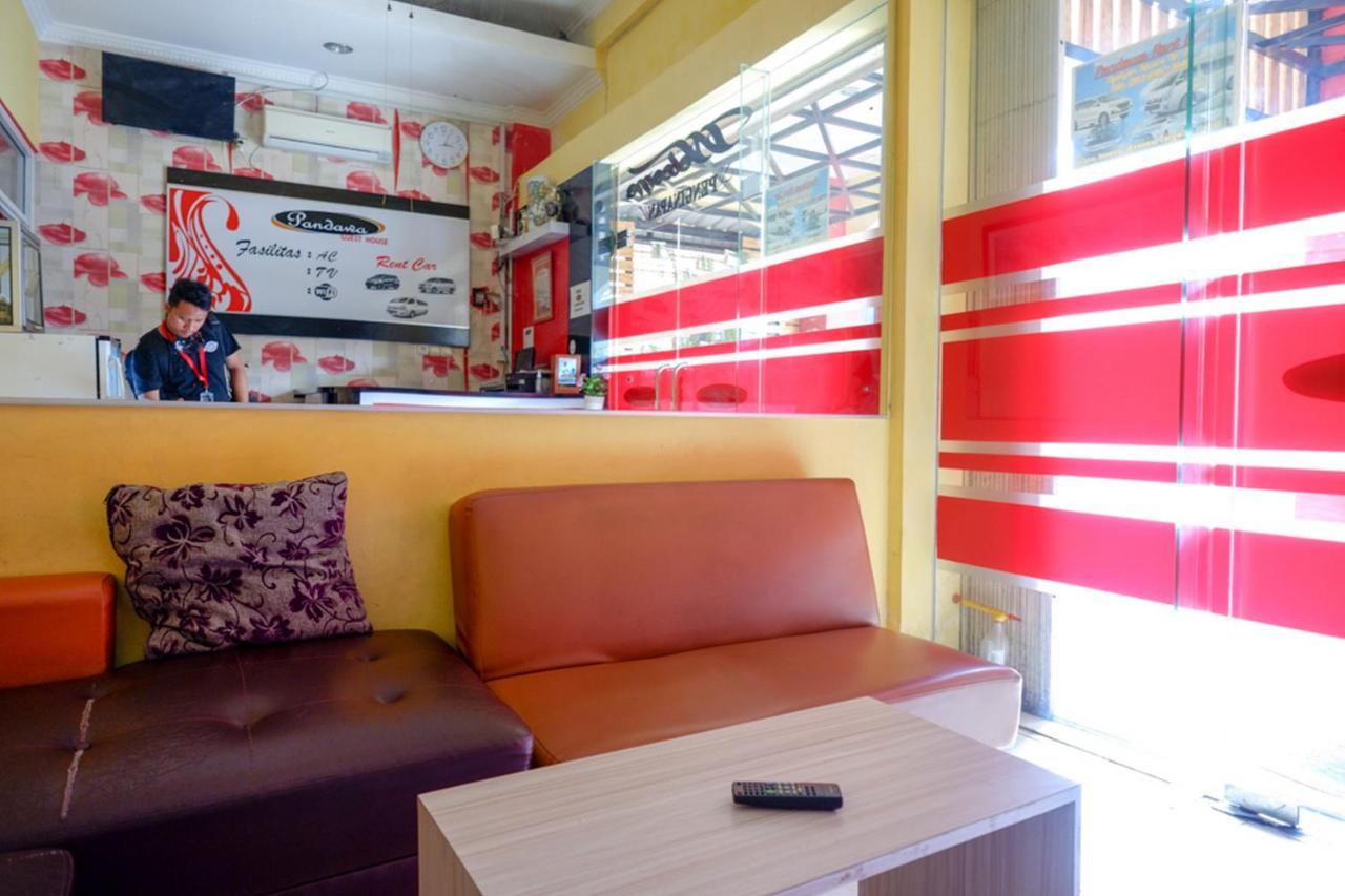 סמאראנג Pandawa Guest House At Ngaliyan Square Mitra Reddoorz מראה חיצוני תמונה