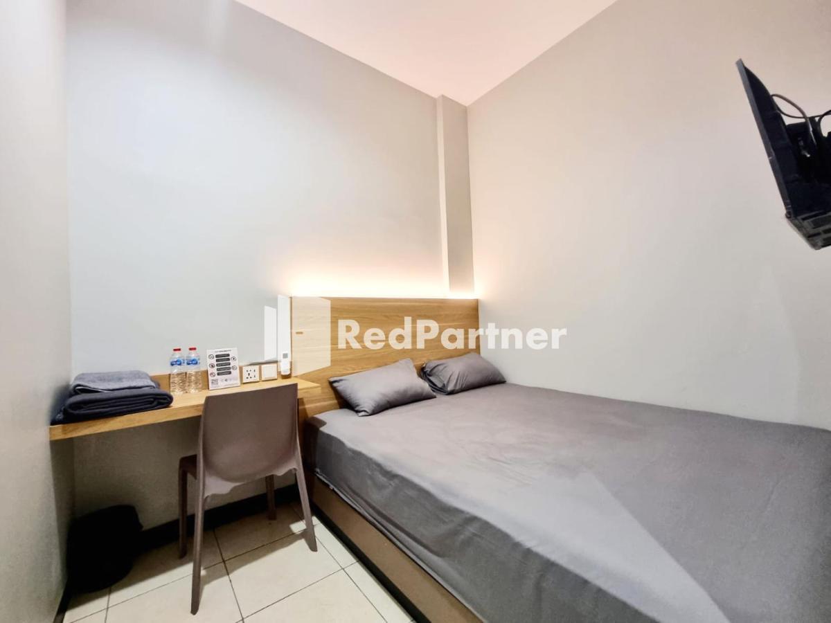 סמאראנג Pandawa Guest House At Ngaliyan Square Mitra Reddoorz מראה חיצוני תמונה